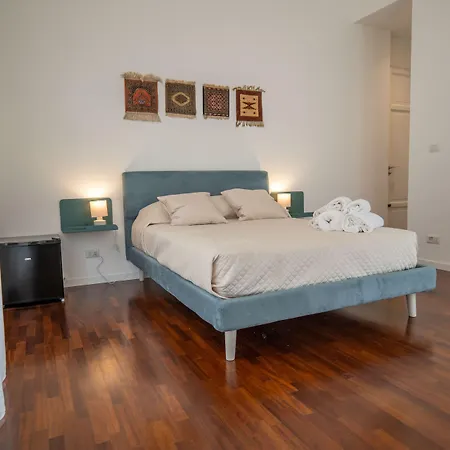 Konukevi Costa Palermo